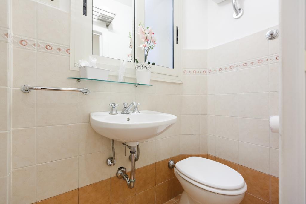 Rotondapantheon Bed & Breakfast Rome Exterior photo